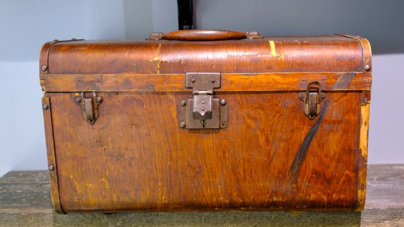 Cost of Metal Furniture Refinishing — Cost of Metal Furniture Refinishing